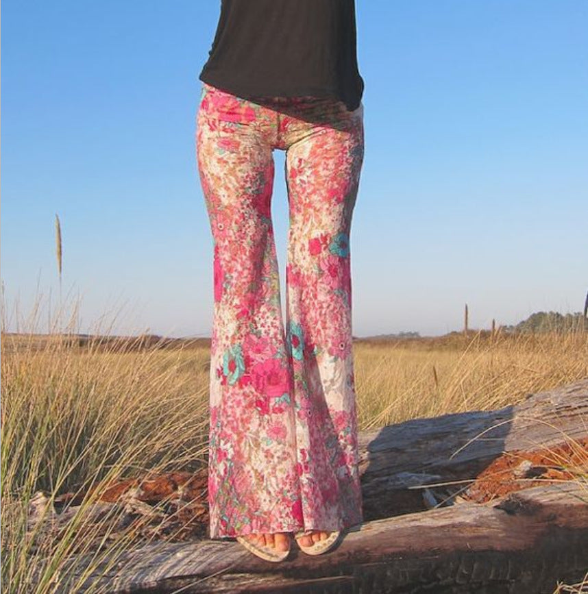 Violette | Pantalon flair élégant avec différents types d'imprimés