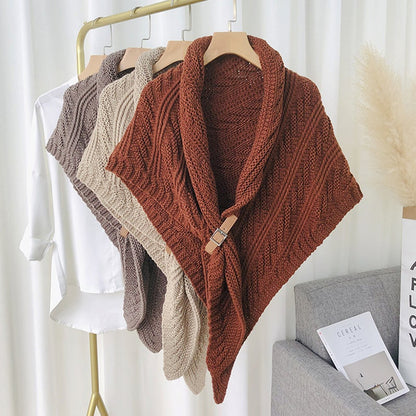 Nadine | Écharpe poncho tricotée avec boucle pour femmes