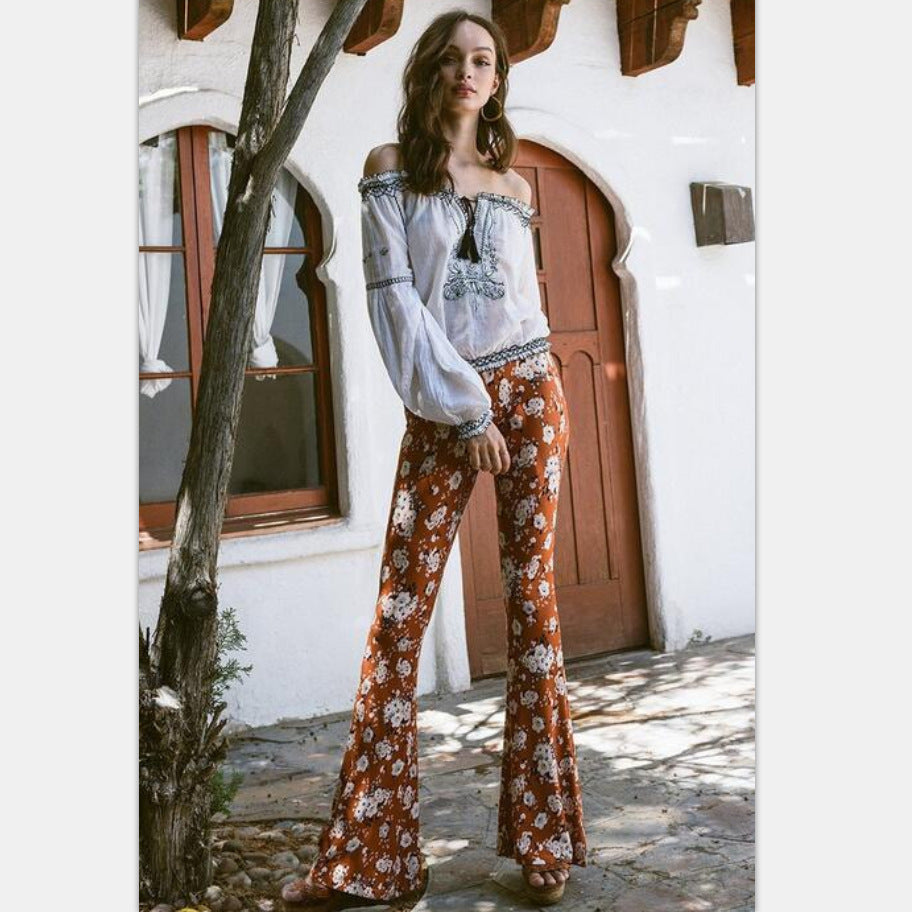 Violette | Pantalon flair élégant avec différents types d'imprimés