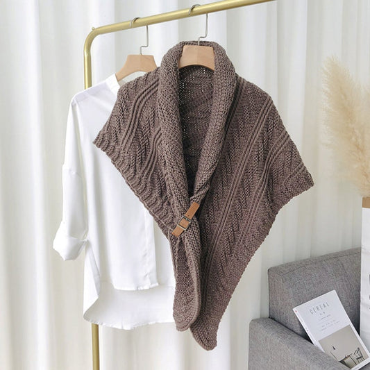 Nadine | Écharpe poncho tricotée avec boucle pour femmes