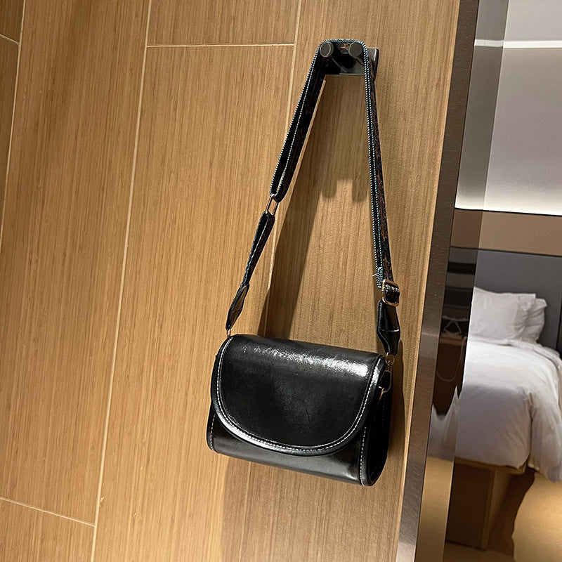 Claire | Sac à bandoulière à large bande