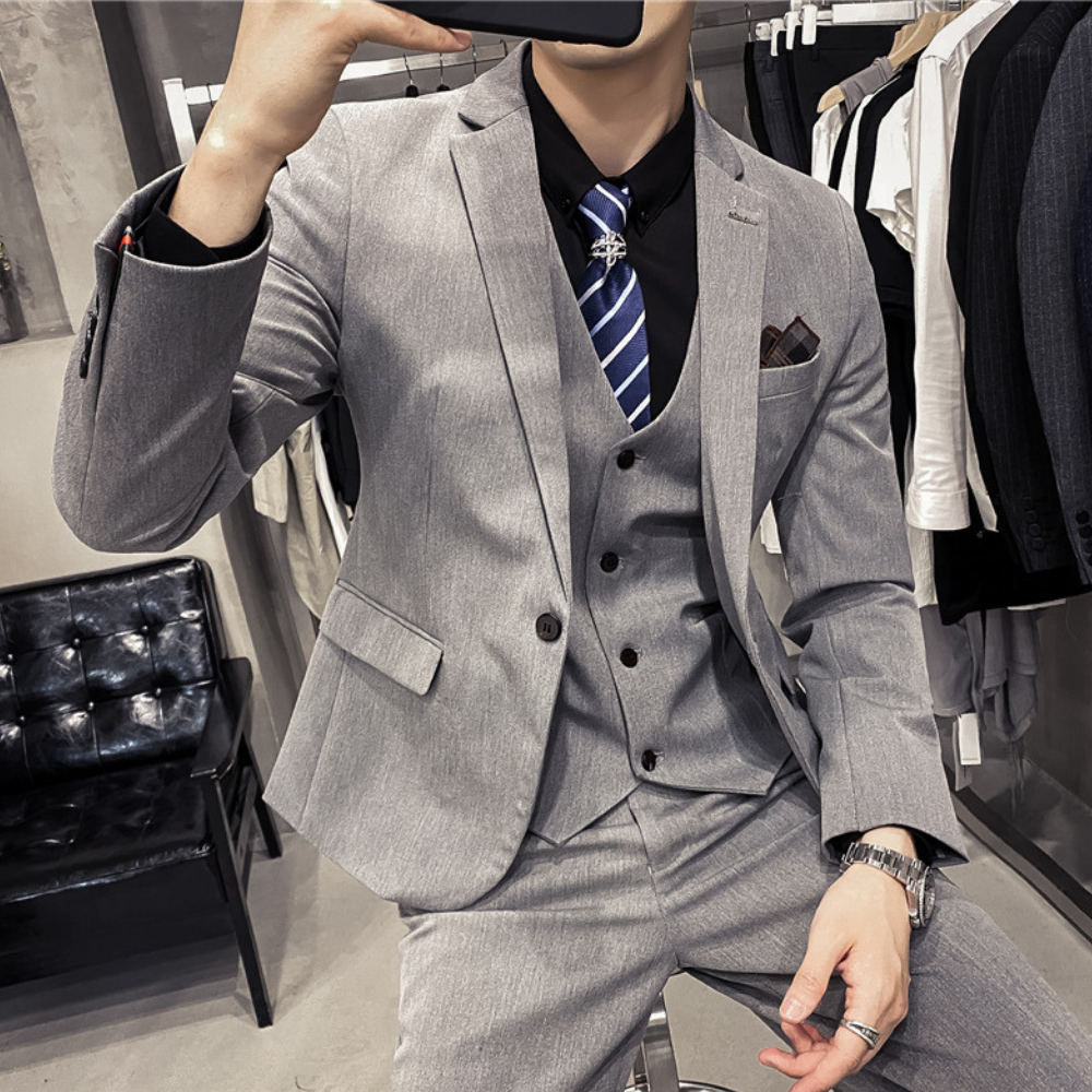 Adrien | costume pour homme de classe